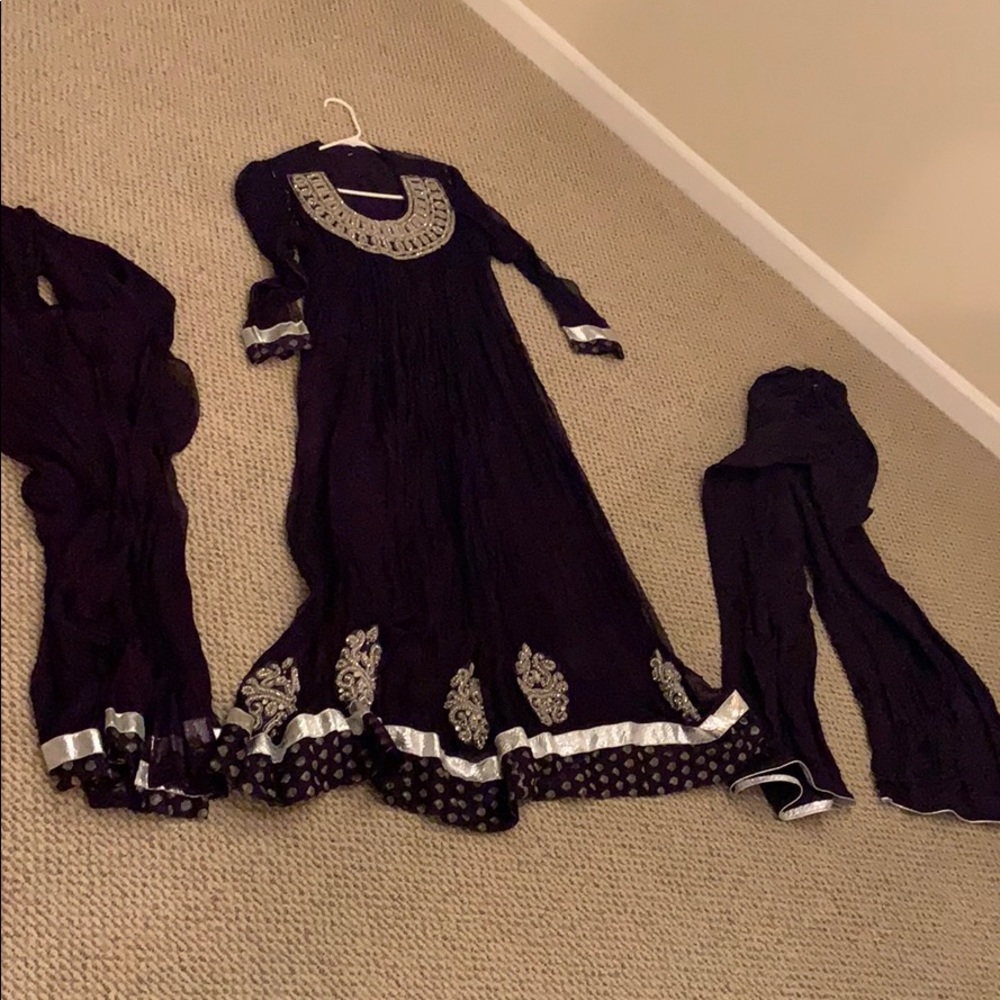 Purple shalwar kameez Pakistani outfit